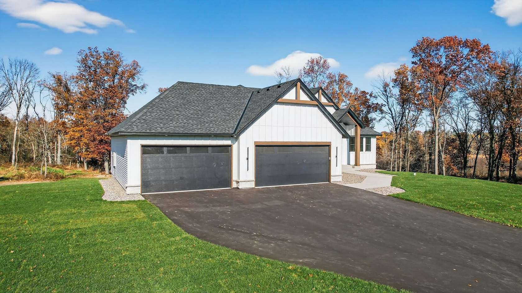 14.1 Acres of Land with Home for Sale in East Bethel, Minnesota