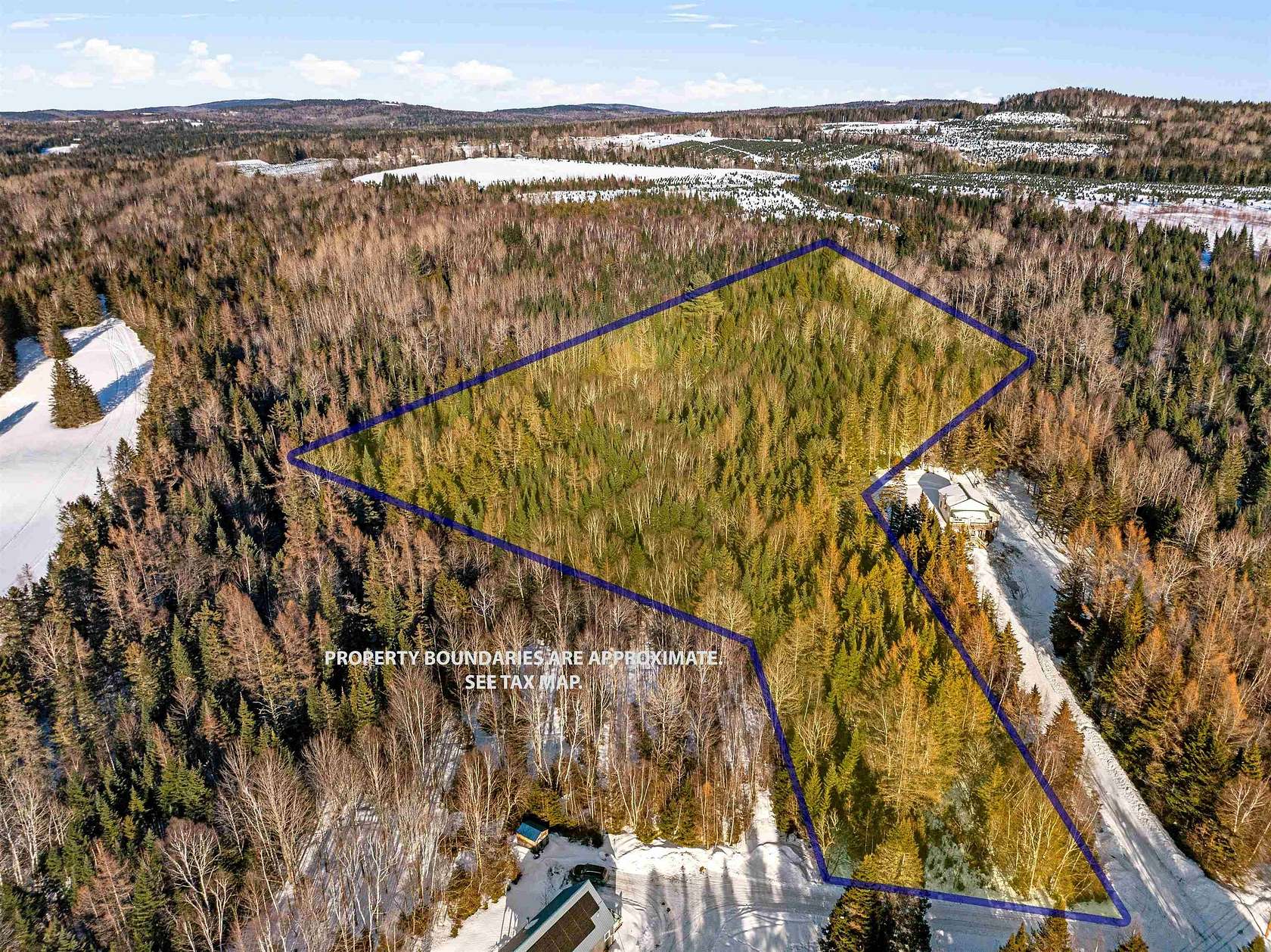 2.17 Acres of Residential Land for Sale in Colebrook, New Hampshire