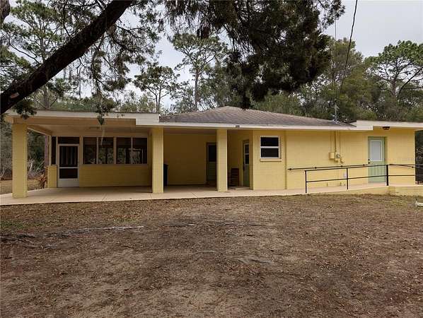 2.76 Acres of Land with Home for Lease in Floral City, Florida