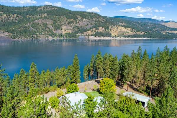 7 Acres of Land with Home for Sale in Kettle Falls, Washington