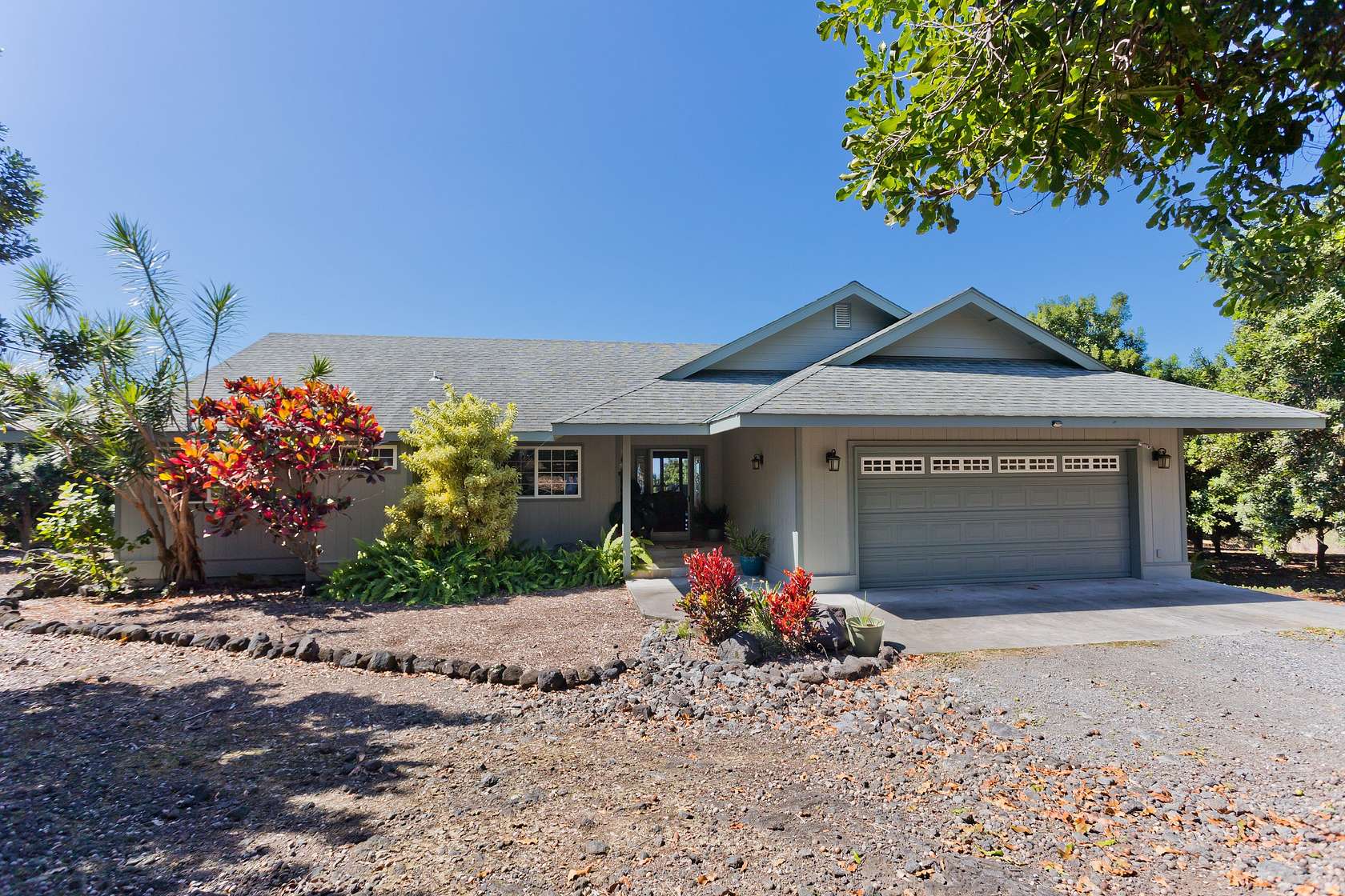 10.6 Acres of Land with Home for Sale in Captain Cook, Hawaii