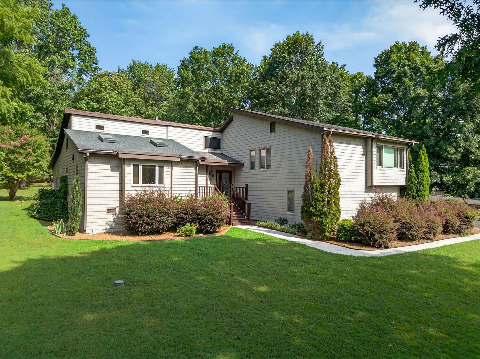 2.5 Acres of Land with Home for Sale in Fayetteville, Tennessee