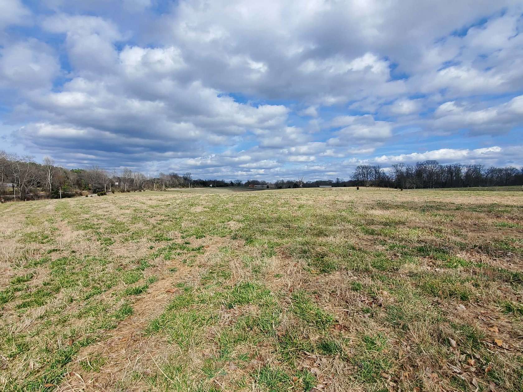 5.5 Acres of Land for Sale in Silver Point, Tennessee