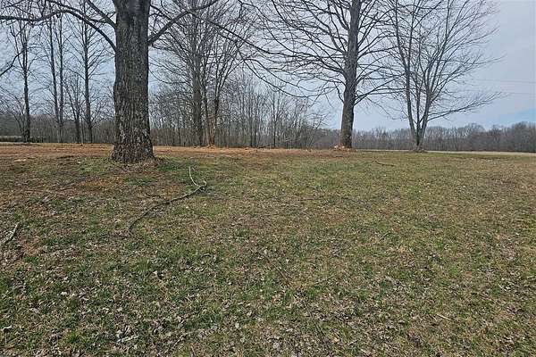 1 Acre of Residential Land for Sale in Franklin, Kentucky