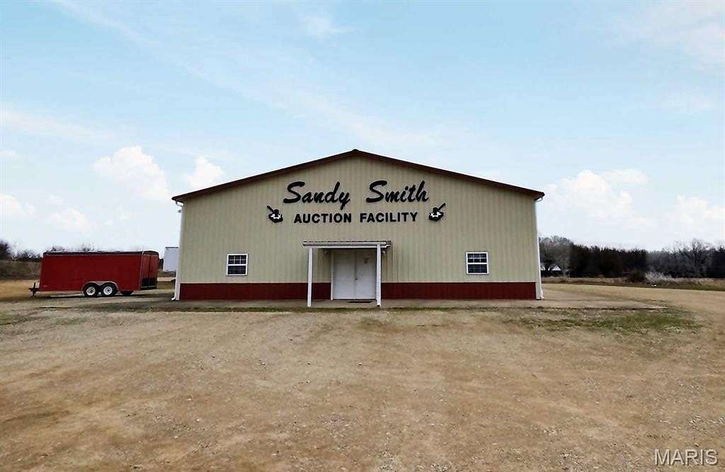 6 Acres of Improved Commercial Land for Sale in Puxico, Missouri