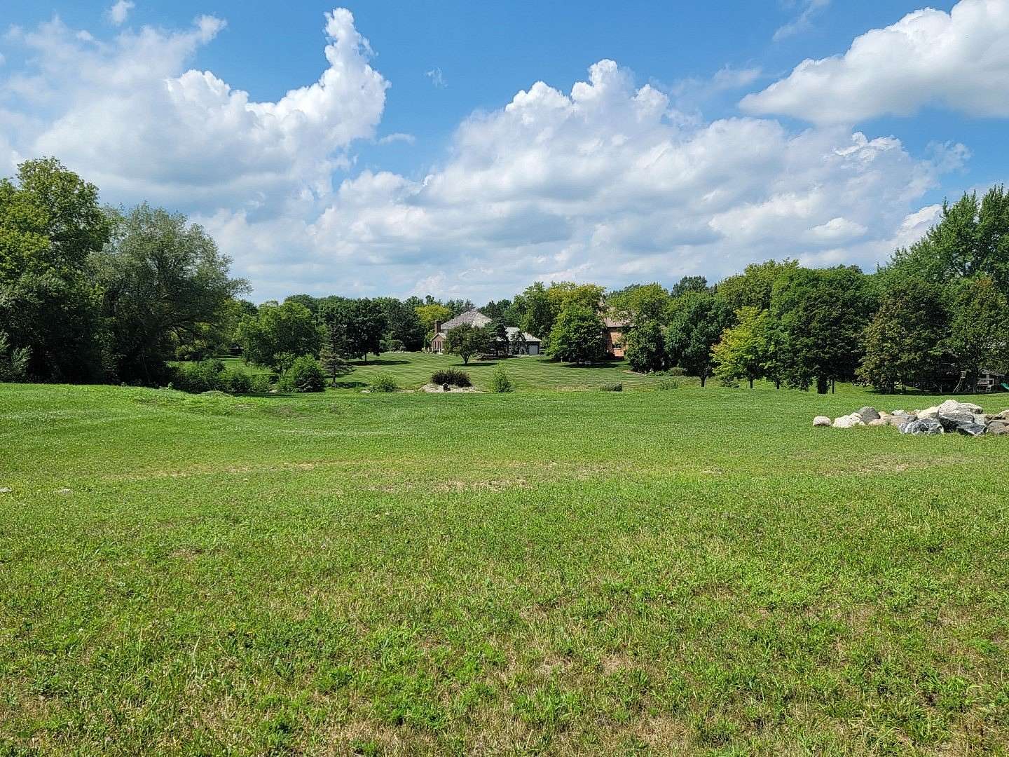 1 Acre of Residential Land for Sale in Inverness, Illinois