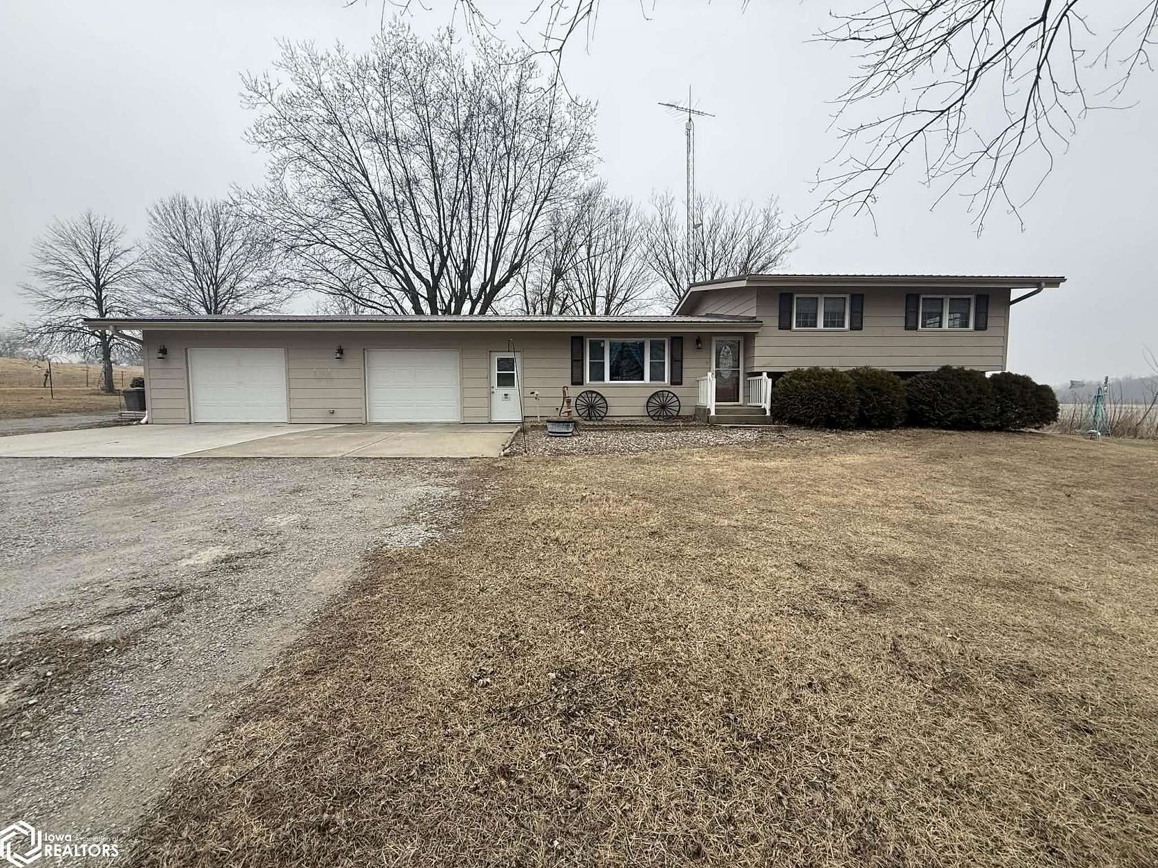 2.5 Acres of Land with Home for Sale in Centerville, Iowa