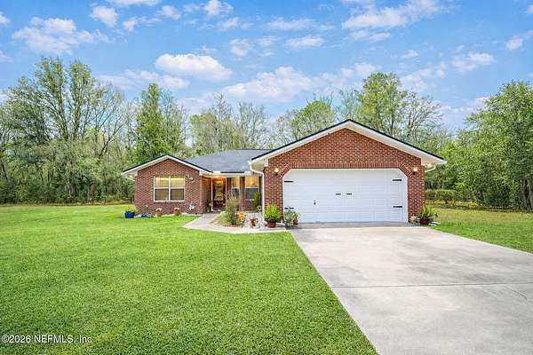 1.78 Acres of Land with Home for Sale in Middleburg, Florida