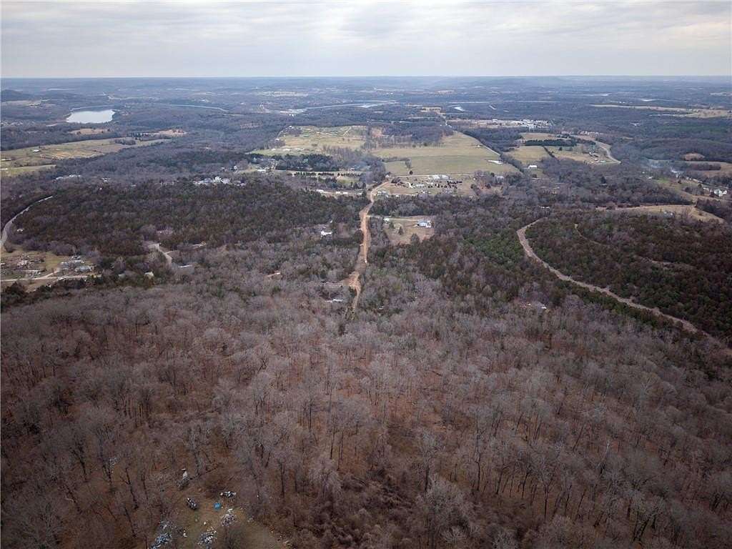 10 Acres of Residential Land for Sale in Eureka Springs, Arkansas