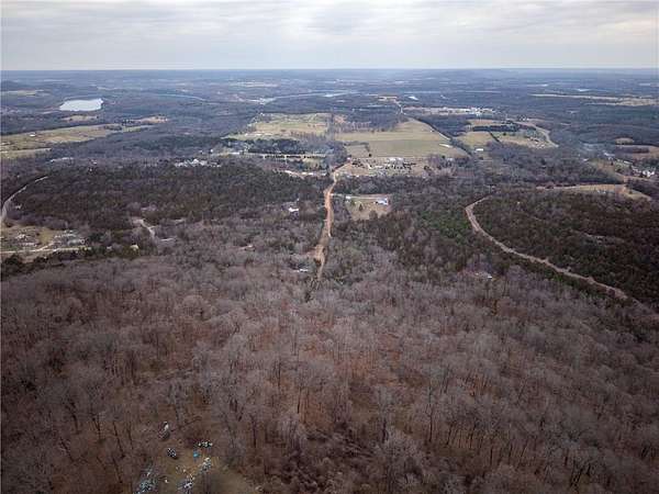 10 Acres of Residential Land for Sale in Eureka Springs, Arkansas