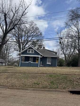 2.5 Acres of Land with Home for Sale in New Albany, Mississippi