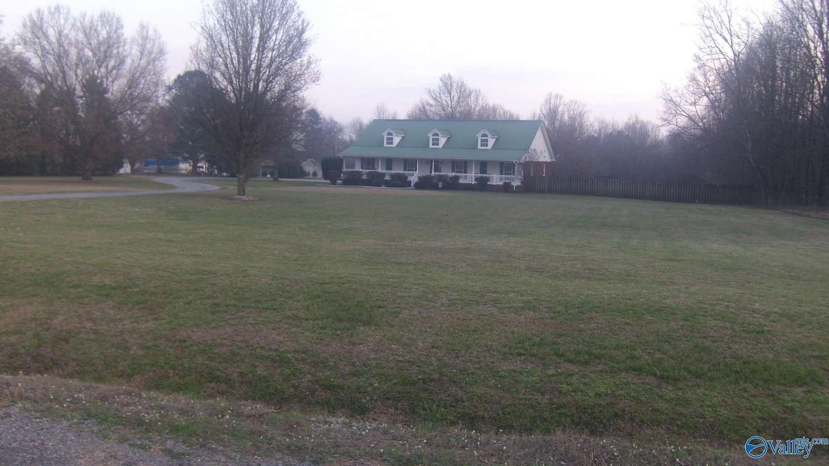 17 Acres of Land with Home for Sale in Crossville, Alabama