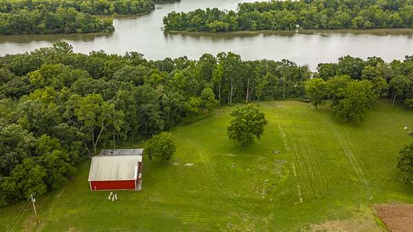 8 Acres of Land for Sale in Castalian Springs, Tennessee