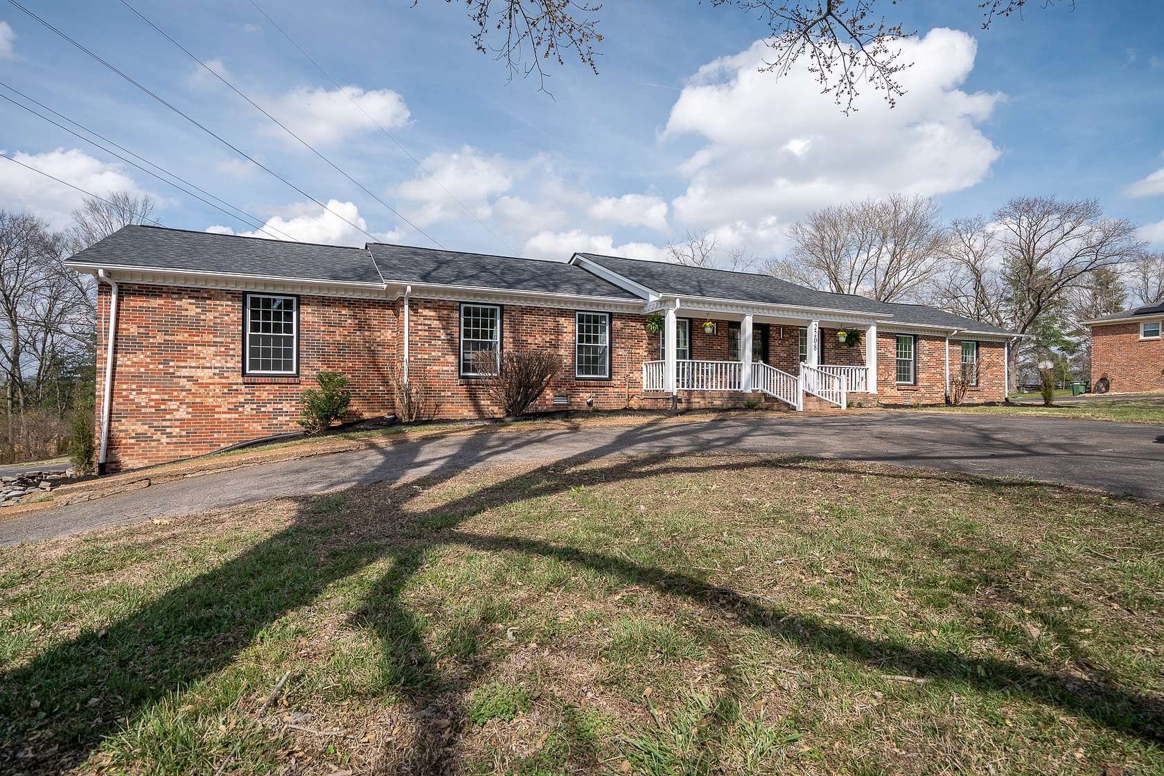 2 Acres of Land with Home for Sale in Franklin, Tennessee