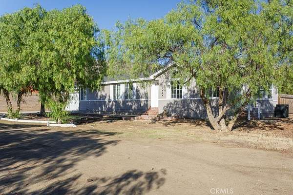 2.53 Acres of Land with Home for Sale in Acton, California