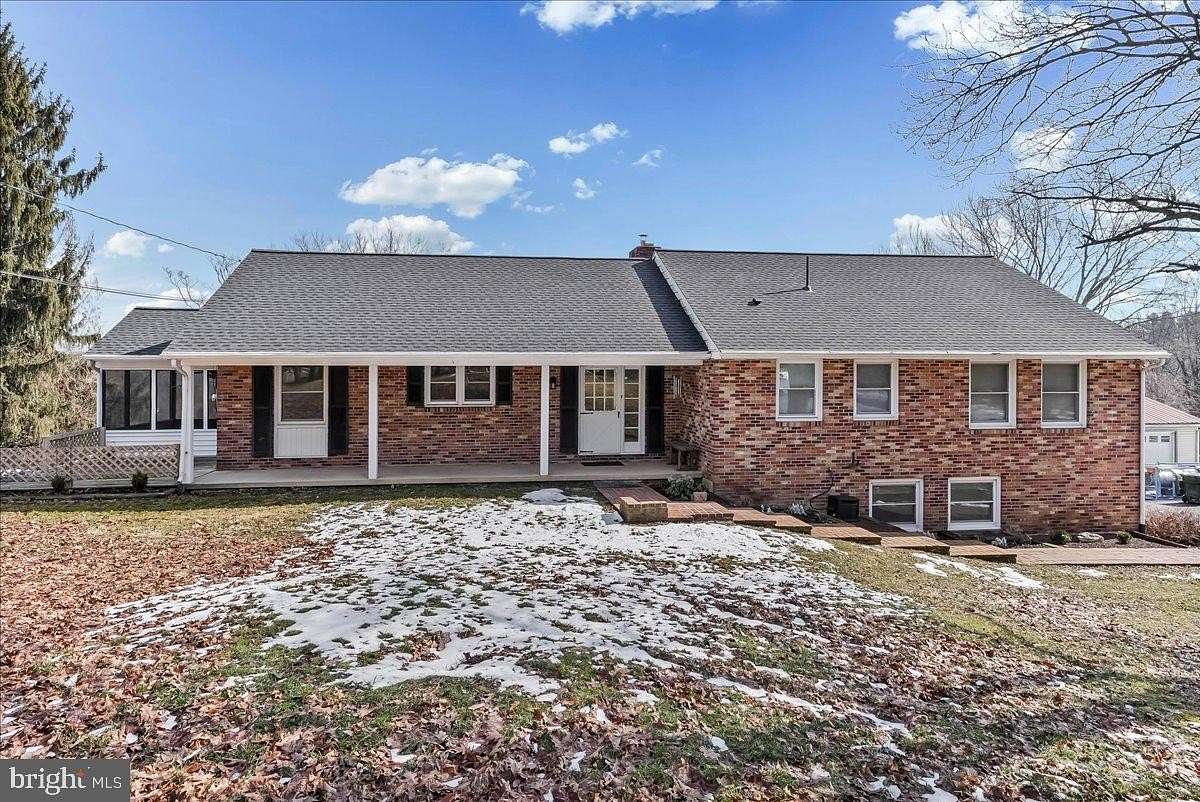 6.7 Acres of Land with Home for Sale in Landenberg, Pennsylvania