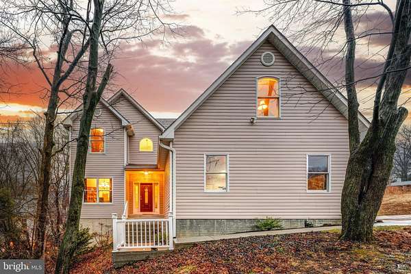 1.65 Acres of Land with Home for Sale in Alexandria, Virginia