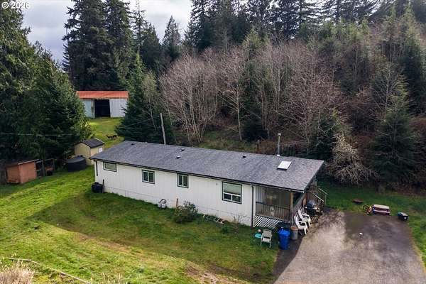 7.18 Acres of Land with Home for Sale in Eastside, Oregon