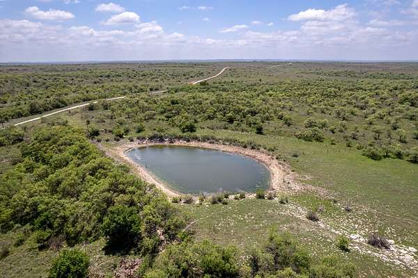 400 Acres of Land for Sale in Goldsboro, Texas