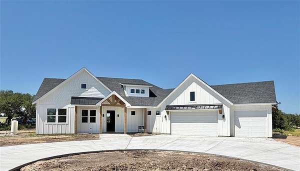 1.82 Acres of Land with Home for Sale in Weatherford, Texas