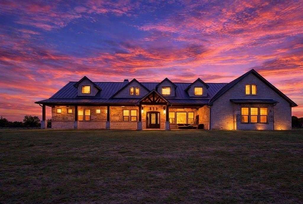 42.6 Acres of Land with Home for Sale in Blue Ridge, Texas