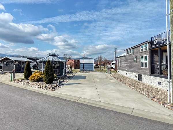 0.08 Acres of Land for Sale in Blairsville, Georgia