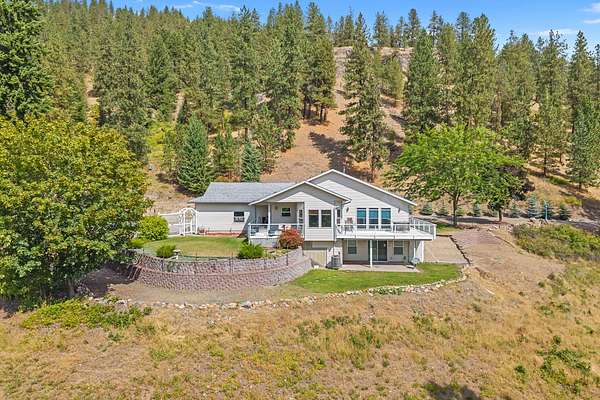 40 Acres of Agricultural Land with Home for Sale in Addy, Washington