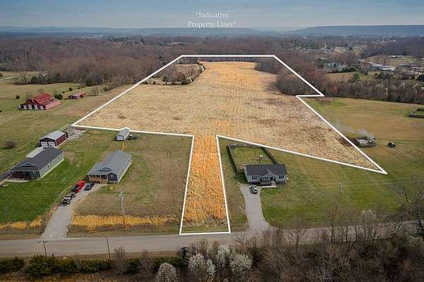 28.2 Acres of Land for Sale in Sparta, Tennessee