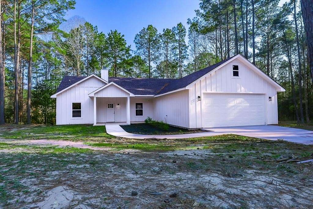 4 Acres of Land with Home for Sale in Huntington, Texas