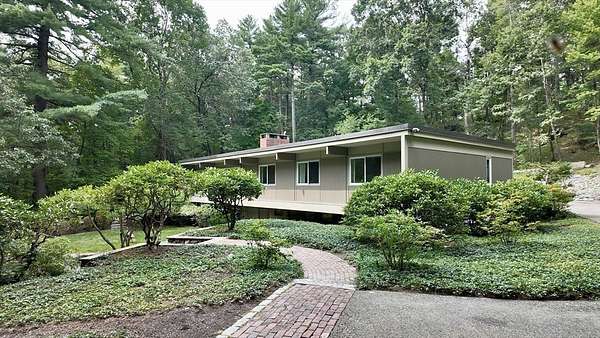 1.56 Acres of Land with Home for Lease in Weston, Massachusetts