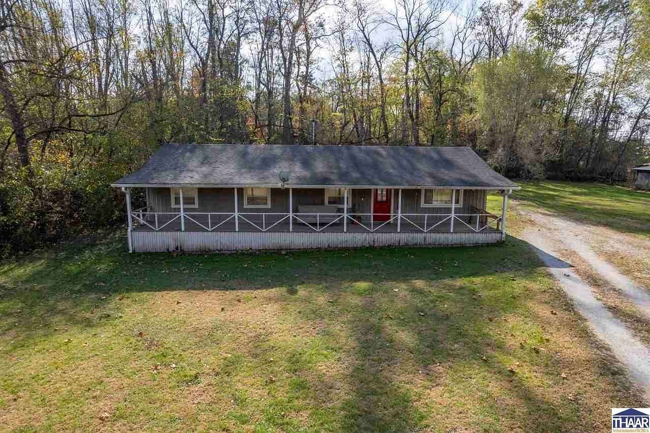 1.5 Acres of Land with Home for Sale in Greencastle, Indiana