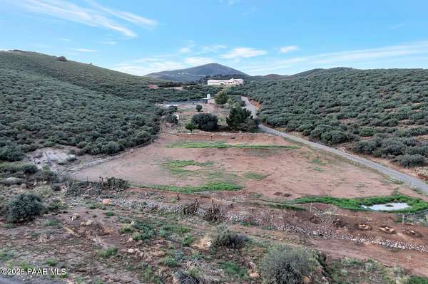 20.6 Acres of Land for Sale in Dewey-Humboldt, Arizona
