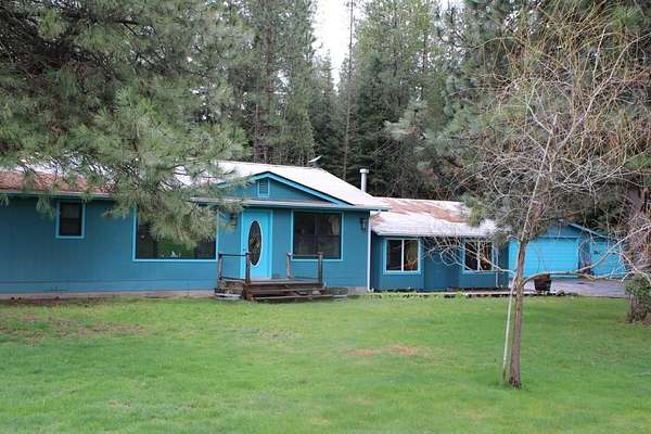 2.27 Acres of Land with Home for Sale in Clayton, Washington