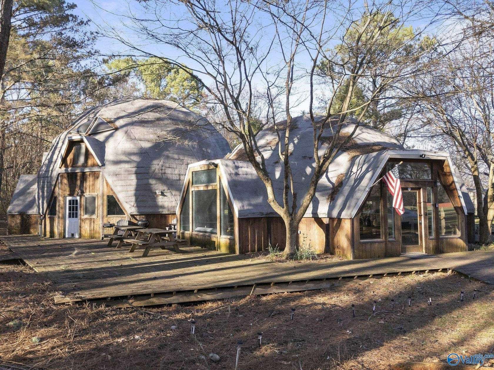 1.5 Acres of Land with Home for Sale in Huntsville, Alabama