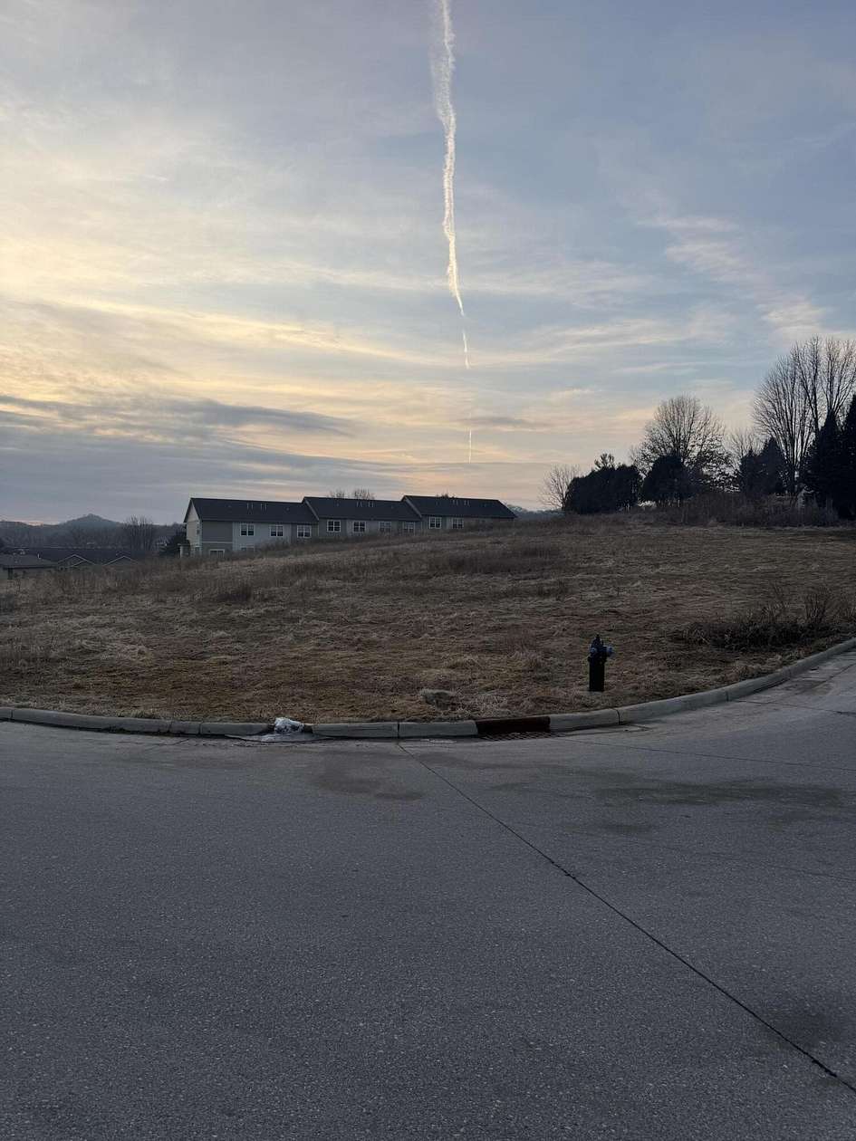 0.28 Acres of Residential Land for Sale in Onalaska, Wisconsin