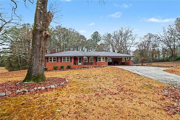 2.17 Acres of Land with Home for Sale in Decatur, Georgia
