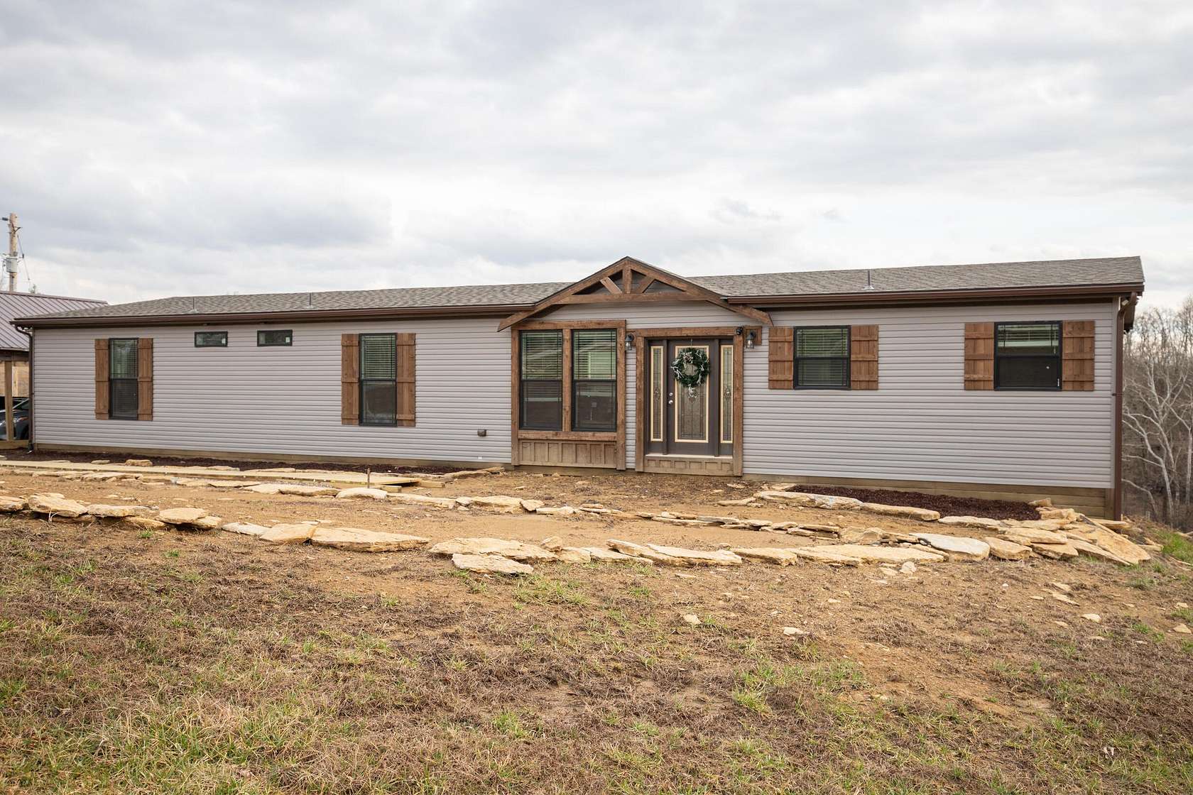 7 Acres of Land with Home for Sale in Lawrenceburg, Kentucky