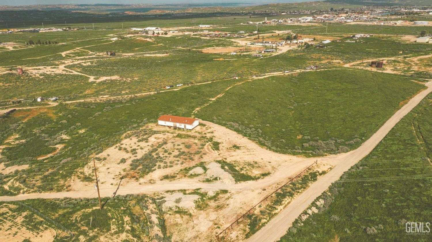 2.5 Acres of Land for Sale in Taft, California