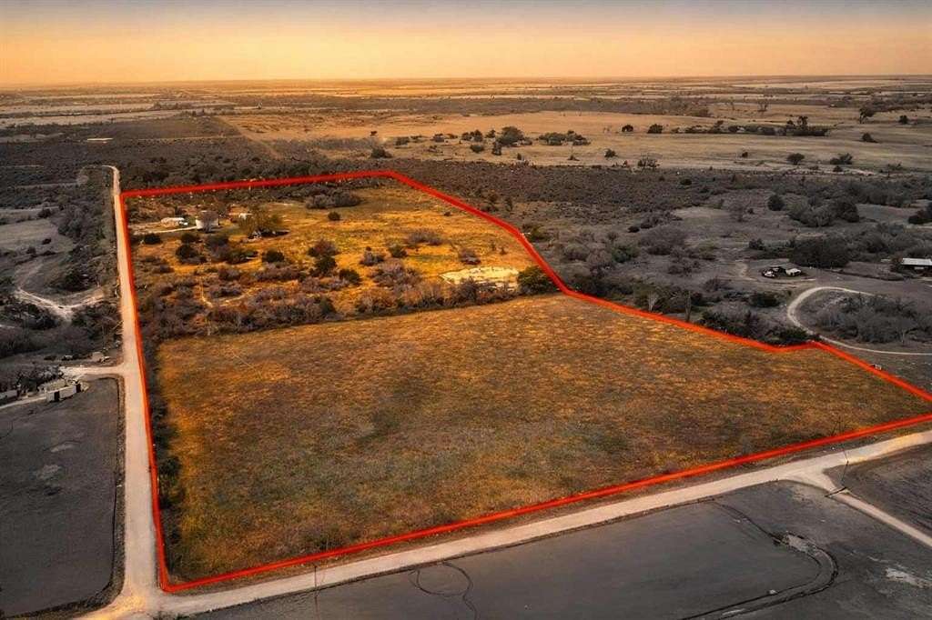 25 Acres of Improved Land for Sale in Hamilton, Texas