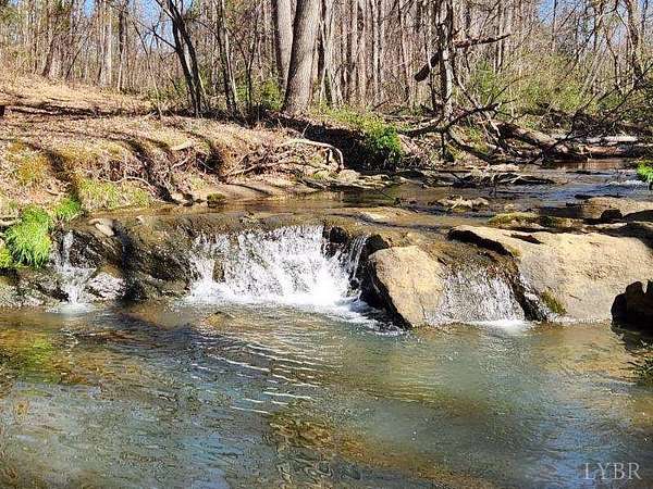 4.6 Acres of Residential Land for Sale in Appomattox, Virginia