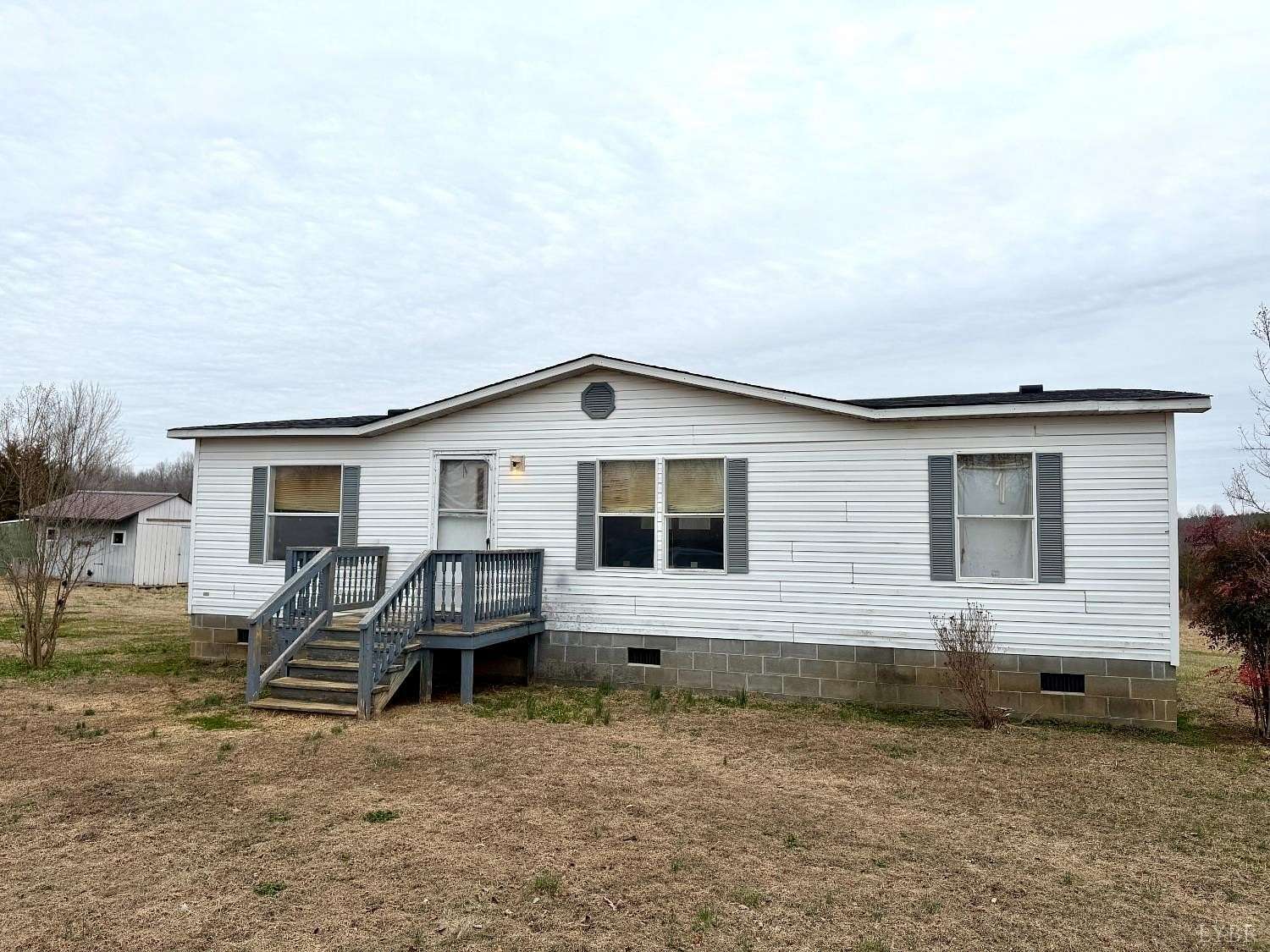 9.5 Acres of Land with Home for Sale in Pamplin City, Virginia