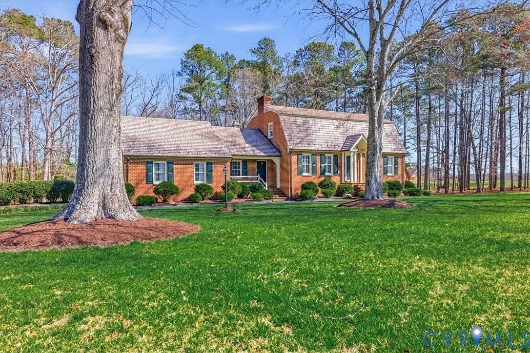 5.46 Acres of Land with Home for Sale in Wakefield, Virginia