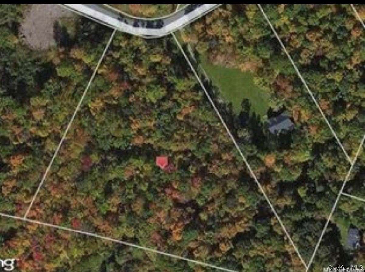 2.5 Acres of Residential Land for Sale in Modena, New York
