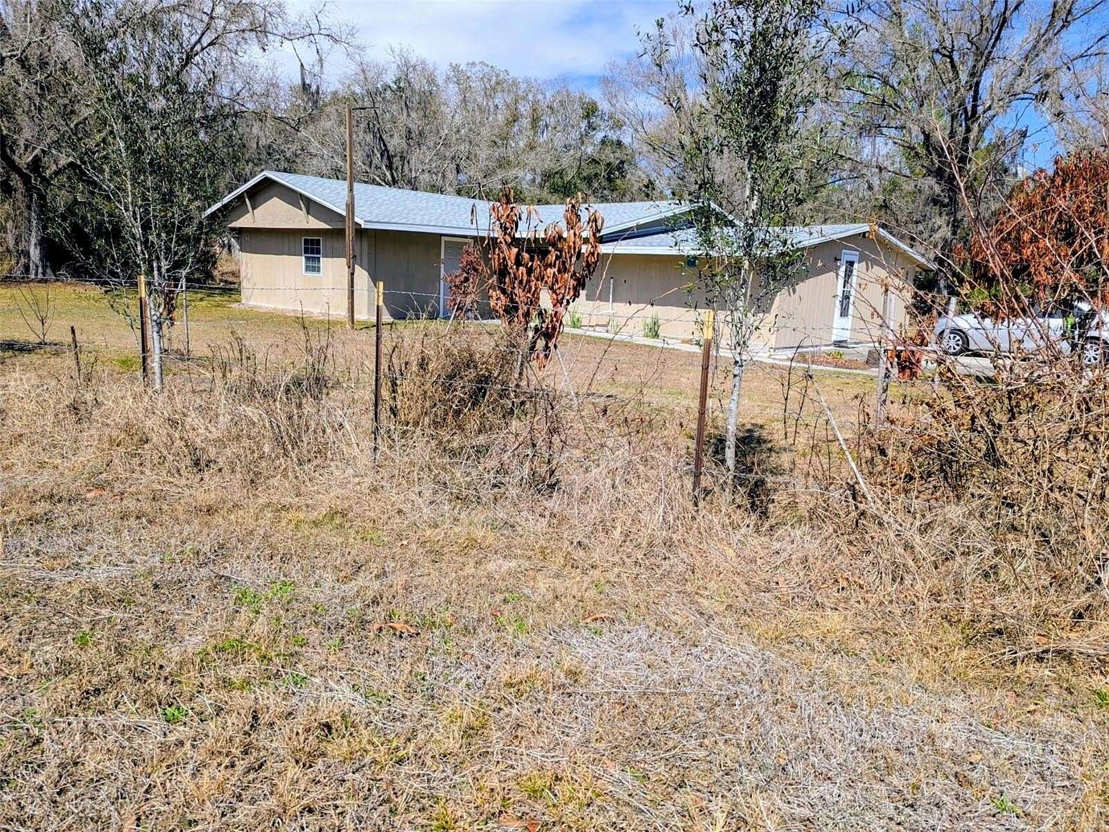 3.55 Acres of Land with Home for Sale in Bowling Green, Florida