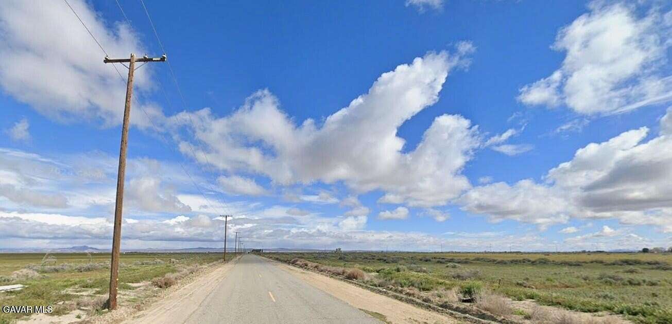 10 Acres of Land for Sale in Lancaster, California