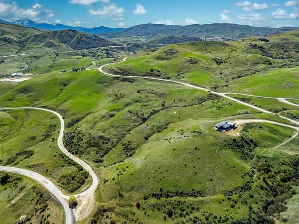 8 Acres of Residential Land for Sale in Horseshoe Bend, Idaho