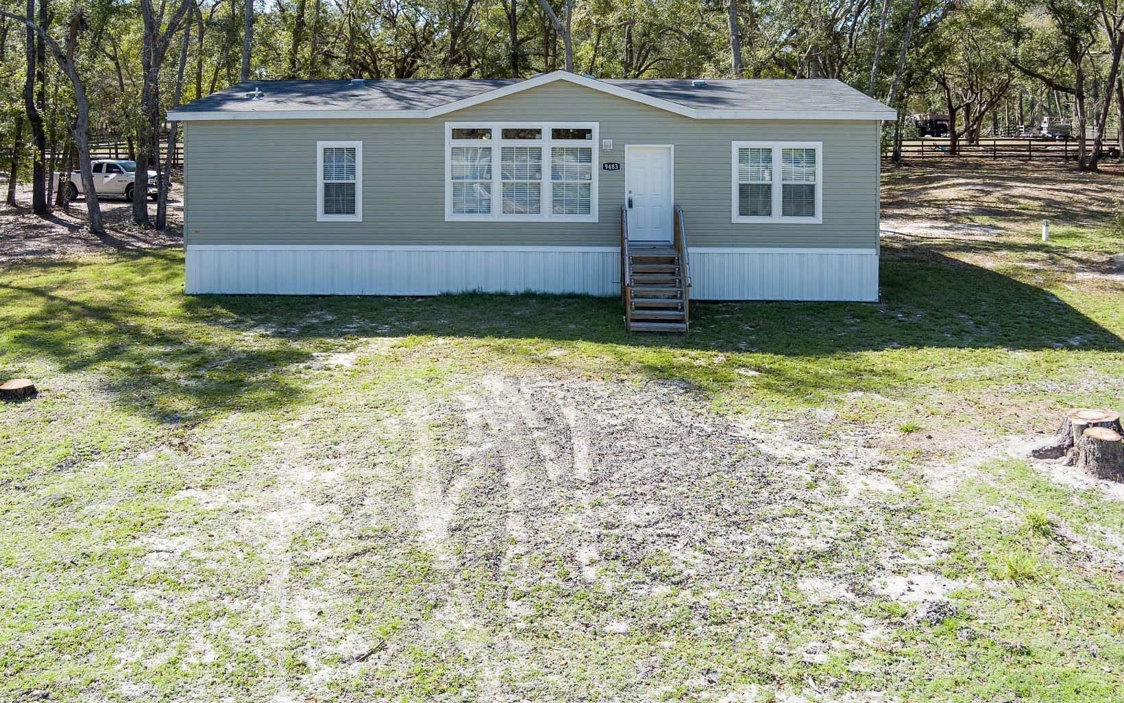 2.32 Acres of Land with Home for Sale in Live Oak, Florida