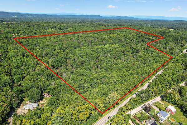76.8 Acres of Recreational Land for Sale in Hyde Park, New York