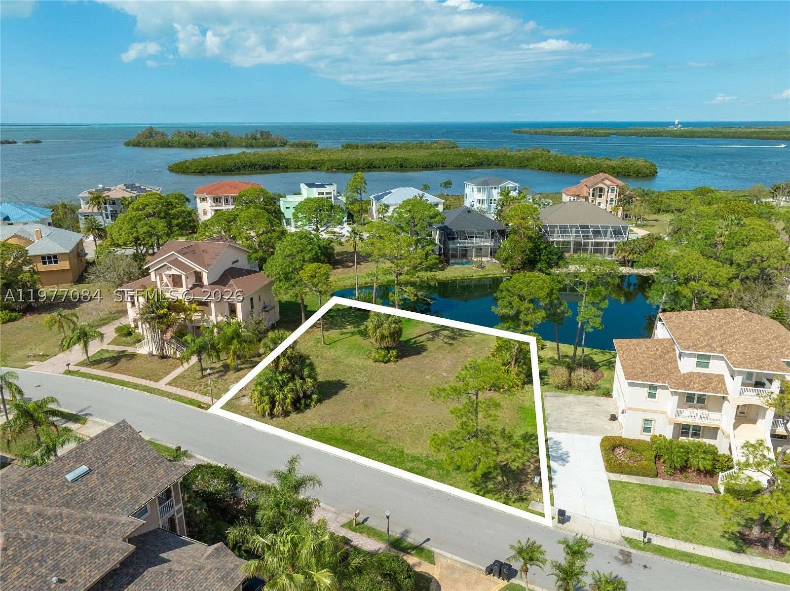 0.3 Acres of Residential Land for Sale in Tarpon Springs, Florida