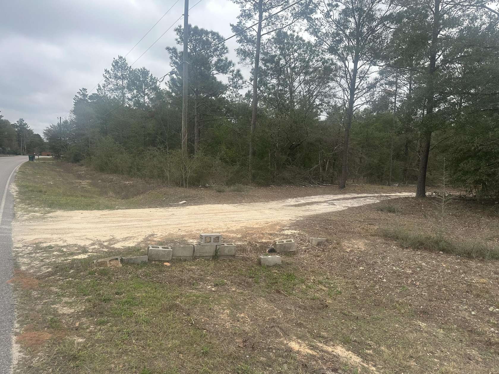 0.34 Acres of Residential Land for Sale in DeFuniak Springs, Florida